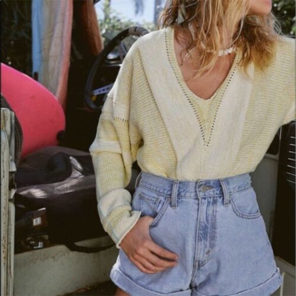 S 🔖 FREE PEOPLE Lemonade Stand Sweater Yellow V-neck Lemonade $128 OB962004 - Picture 10 of 11
